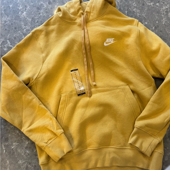 Men’s Nike Set - Picture 2 of 3